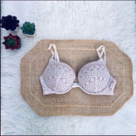 VS Crochet Lace Push Up Bra 32D - Picture 1 of 6